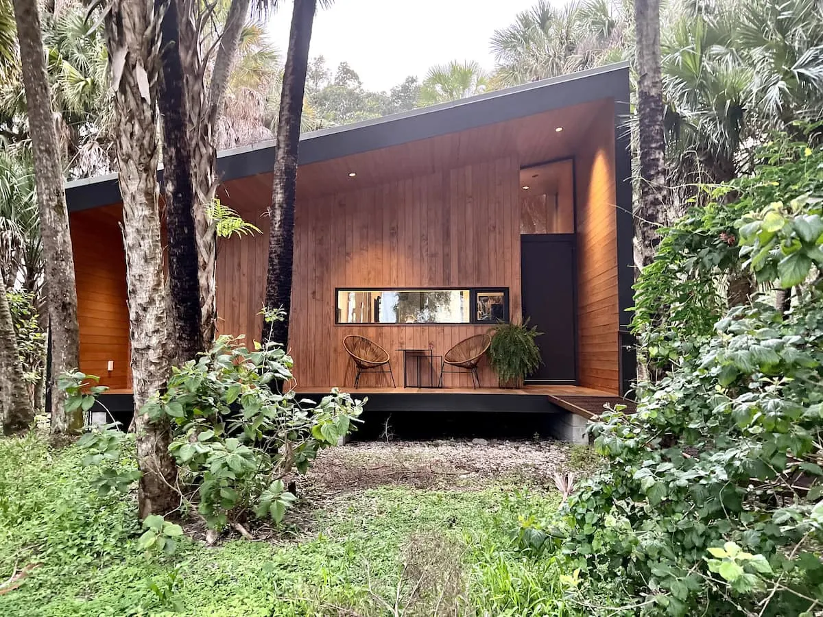 Modern Cabin Floating in The Palms