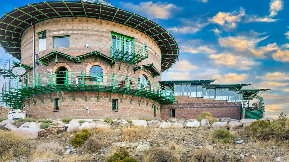 castle airbnb in Nevada