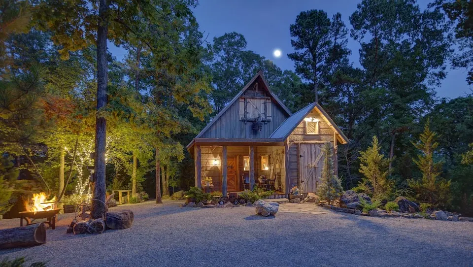 cabin in woods Arkansas