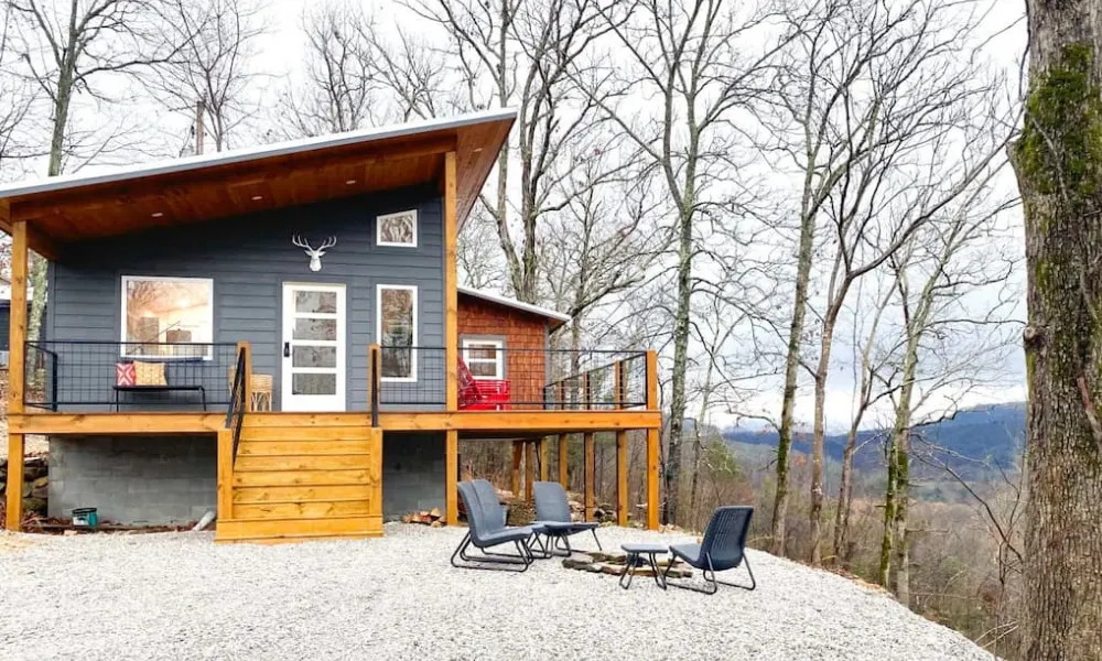 The Coolest Pet-Friendly Airbnbs in Arkansas